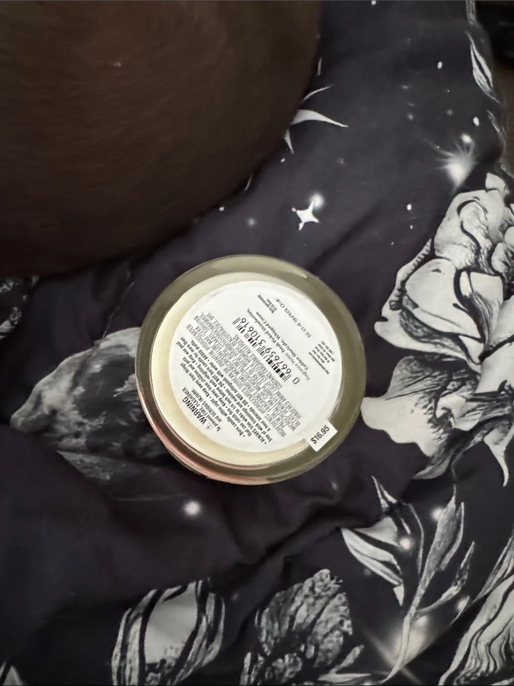 White Barn Strawberry Pound Cake Candle - Bright Pink Label - Picture 3 of 3